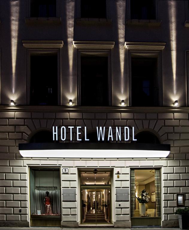 Hotel Wandl Wina Bagian luar foto